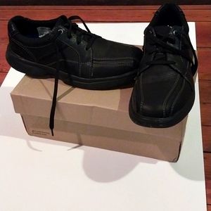 Clark's Bradley Walk 9-1/2M, Black Tumbled Leather